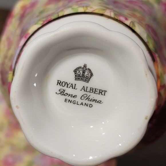 ROYAL ALBERT Teacup and Saucer Roses Yellow Fine Bone China - Picture 3 of 7